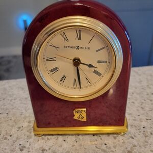Vintage HOWARD MILLER  Table Clock ,In Exelent Condition.